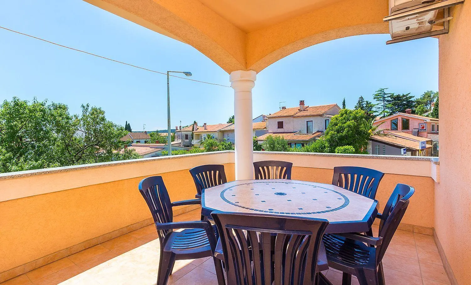 Ferienwohnung Bura Apartman